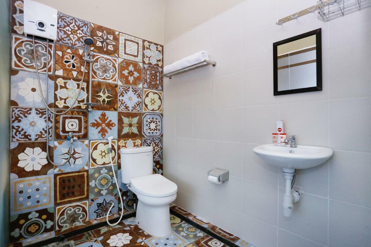 Oyo 1072 Kampung Condro Wulan Guesthouse Maguwo Bagian luar foto